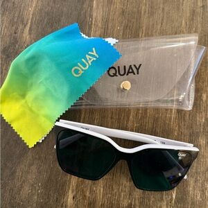 Quay Australia White Frame Sunglasses - Level Up